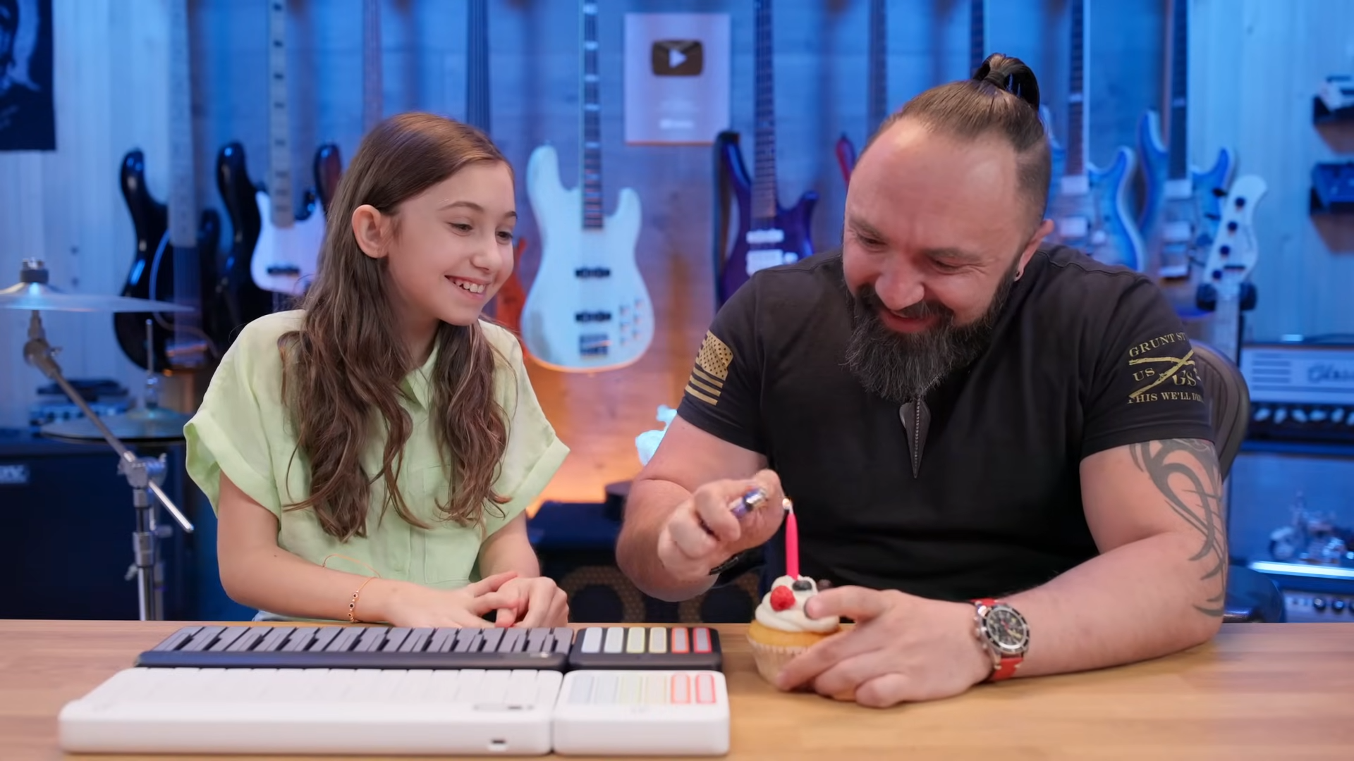 How to Learn Chords on a Smart Keyboard (Beginner Guide)