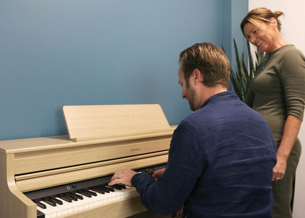 Best ways to learn the piano as an adult starting out?