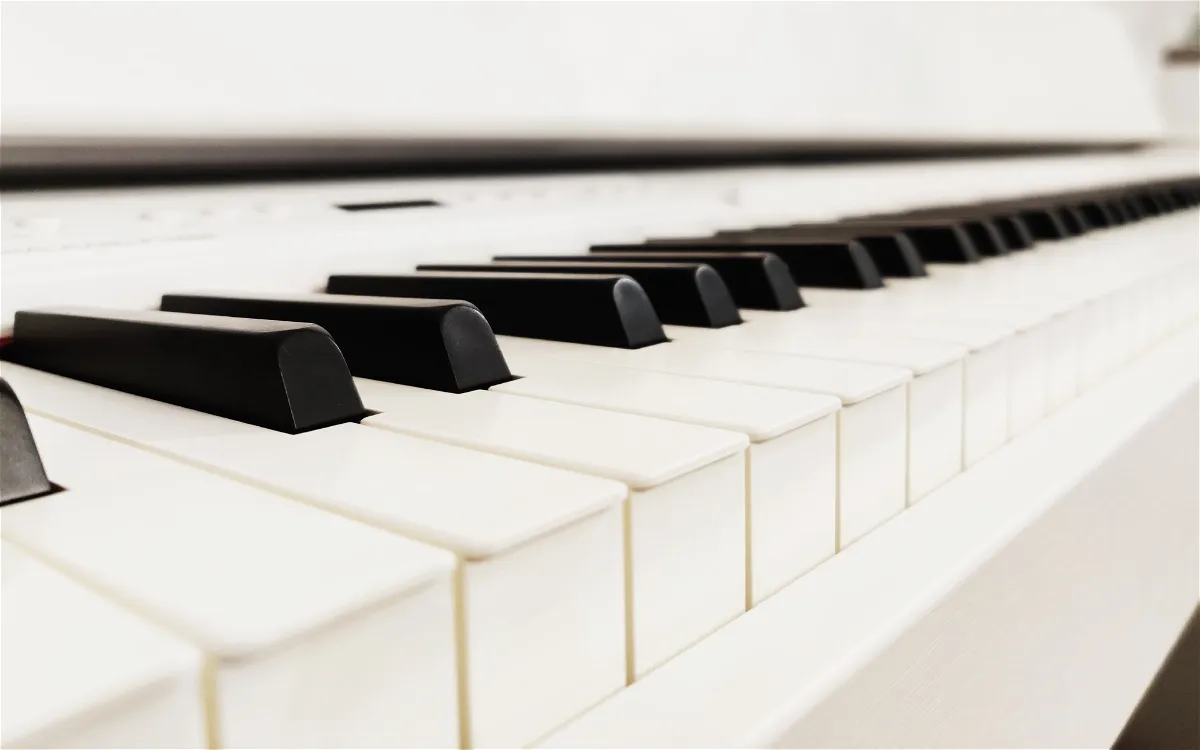 Quiet Keyboards for Apartments: Low‑Noise Picks