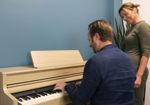 Best ways to learn the piano as an adult starting out?