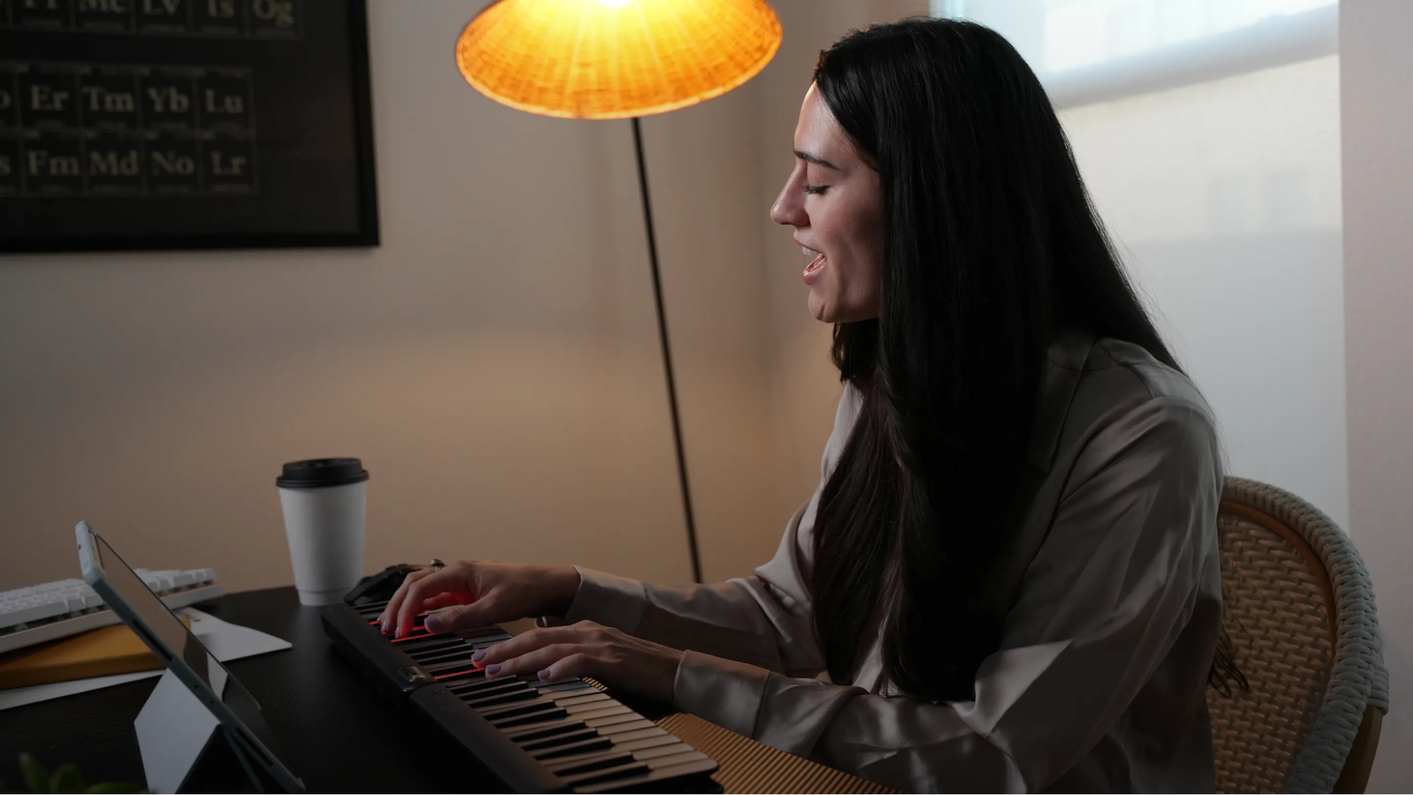 Guide to Choosing a Travel-Sized Piano